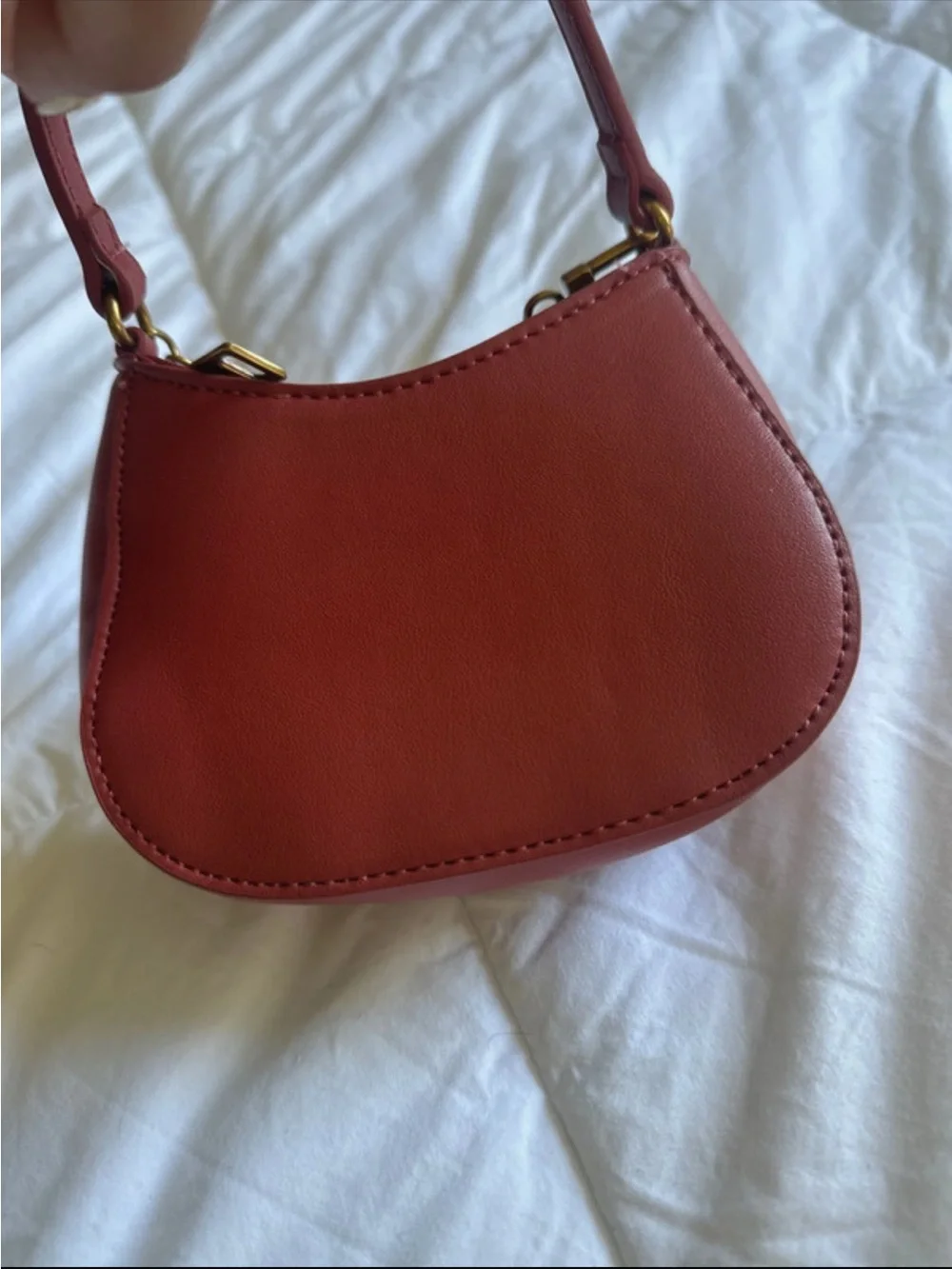 Steve Madden Rose Red Mini Bag with Gold Chain - Picture 4 of 7